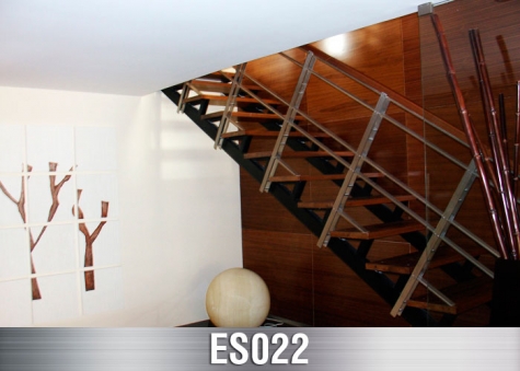 ES022
