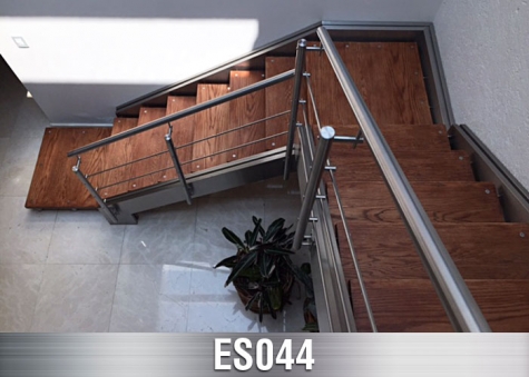 ES044