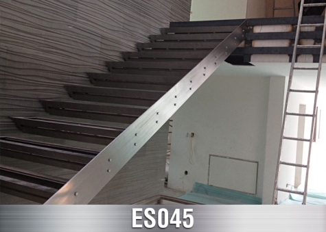 ES045