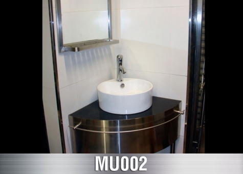 MU002